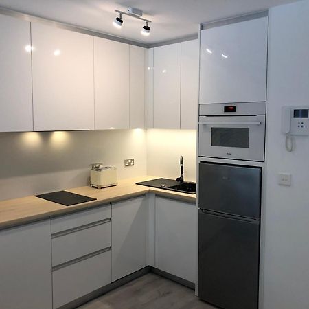 Cp High Floor Luxury Studio Sleeps 3 Gibraltar Bagian luar foto