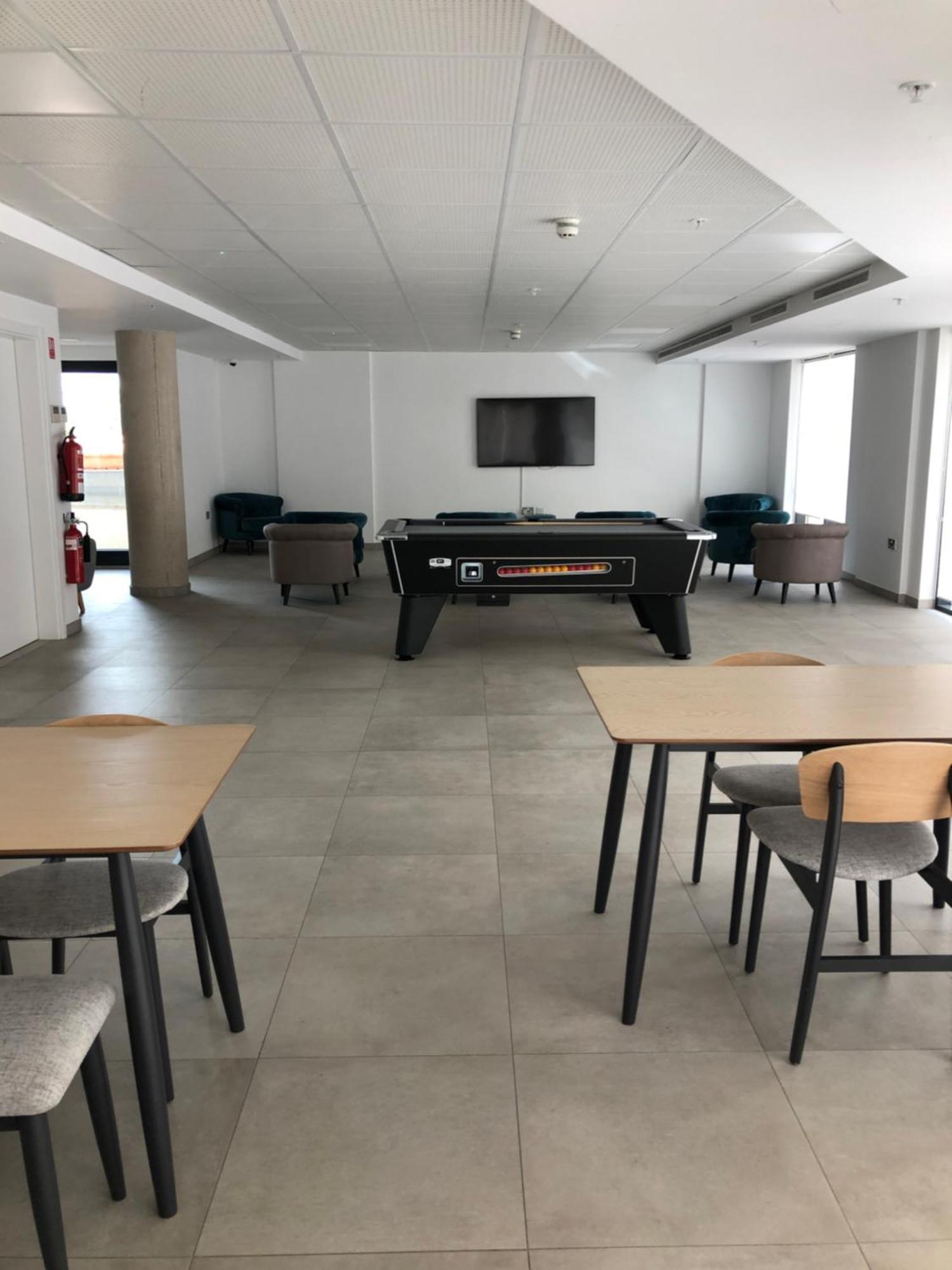 Cp High Floor Luxury Studio Sleeps 3 Gibraltar Bagian luar foto